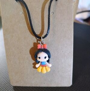 Snow White Necklace